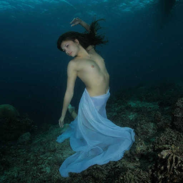 3.25 min under the water (ssagg remix )