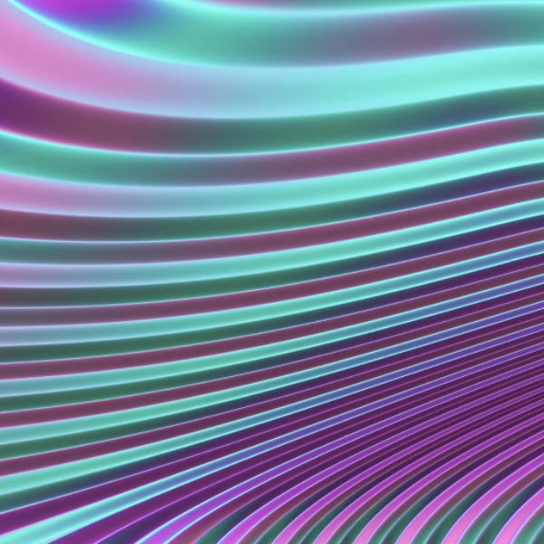 //>