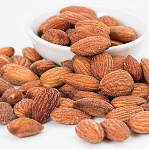 simply snacking