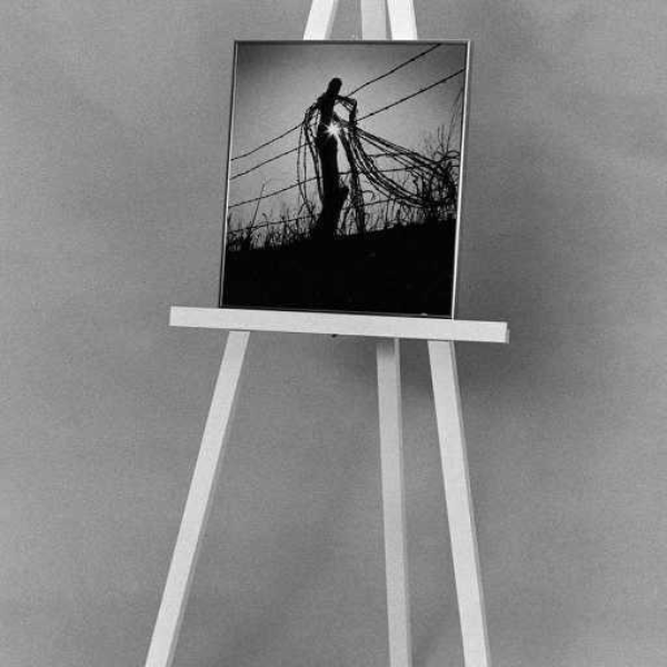 Easel