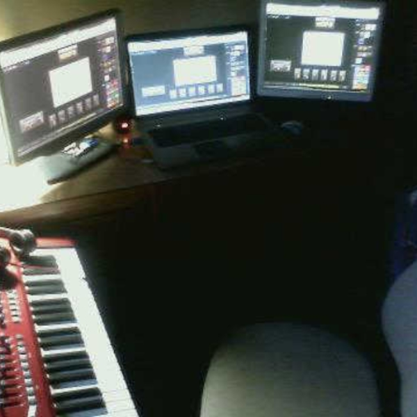 FEEL THE BEAT