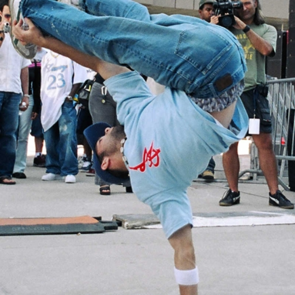 kick it!