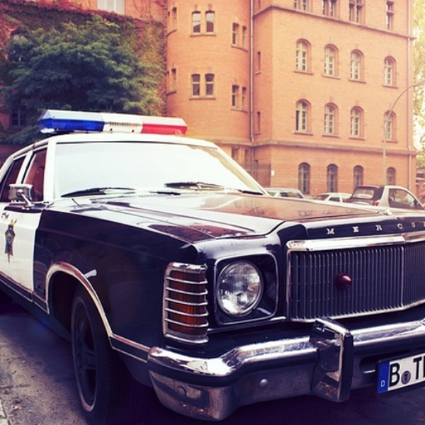 DER KOMMISSAR