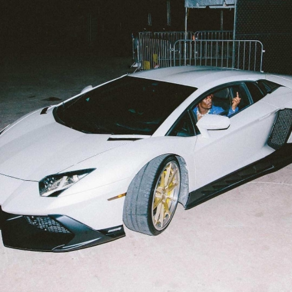 leave me vlone