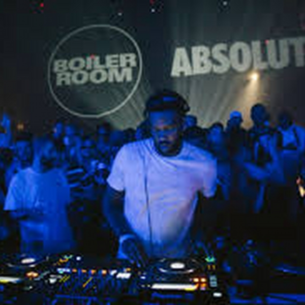 If AT had a Boiler room set type intro