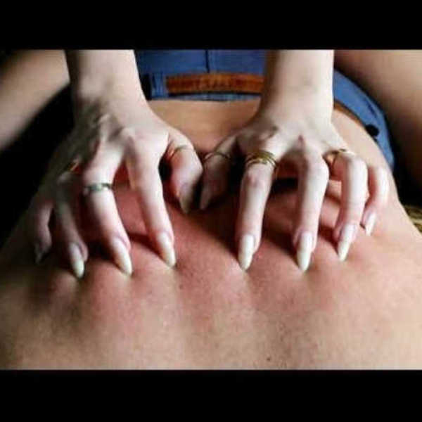 NailsAndBareSkin