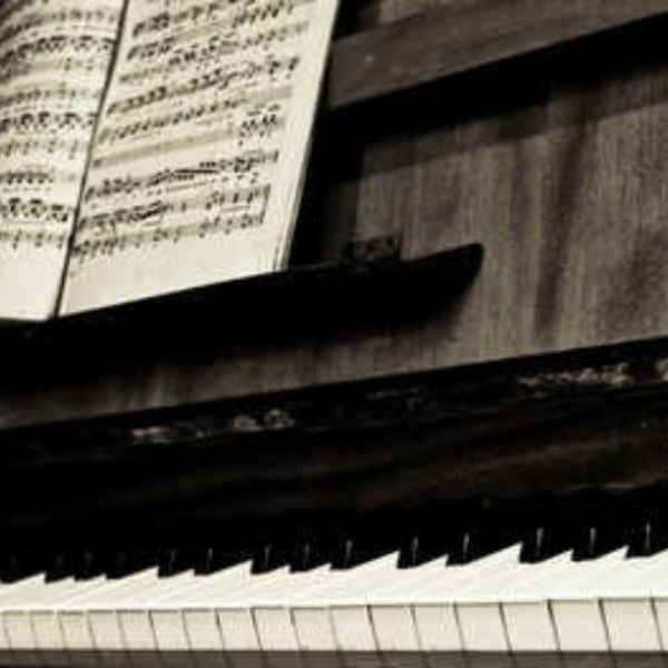 Old piano New melody