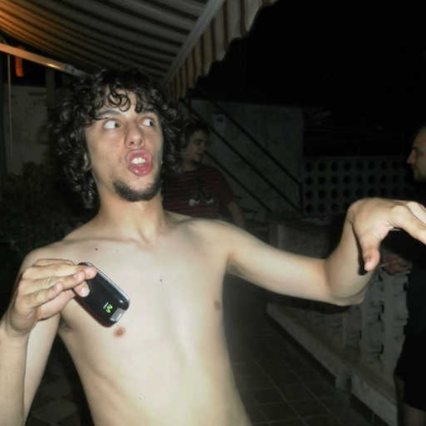 Que pas teu?