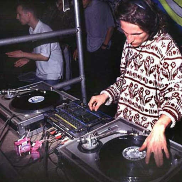 Rave is Over (1992) Device voice newby oldskool mix