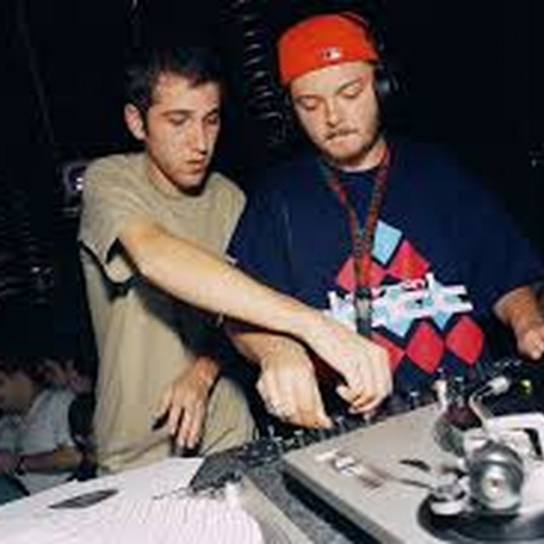 Feel this House Groove (to dance)