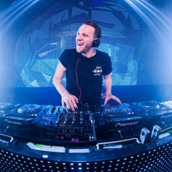 we are number one but zomboy remixed it