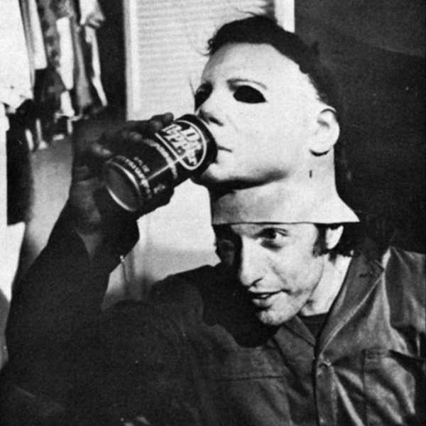 joVee - Halloween [Michael Meyers theme Cover / Remix]