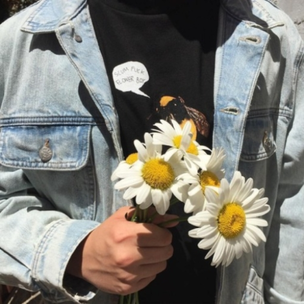 I Gave Her Flowers And She Still Said No