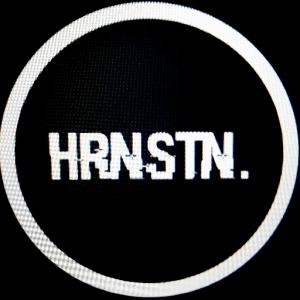 Hrnstn.