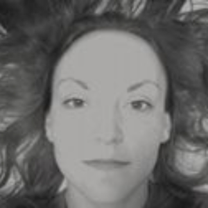Jacqulyn R Olson