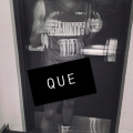 Que