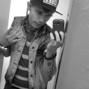 WhiteBoy_412